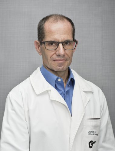 الدكتور هيكتور أجوبيتا فرنانديز