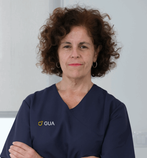 Dña. Adoración Gil